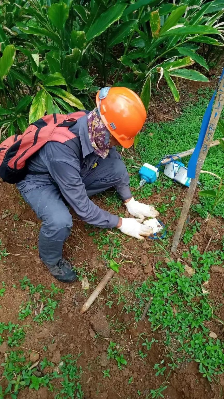 由PT Elnusa Tbk (Elnusa)公司负责勘探的印尼二维地震勘探项目正式开工_SmartSolo能源勘探仪.jpg